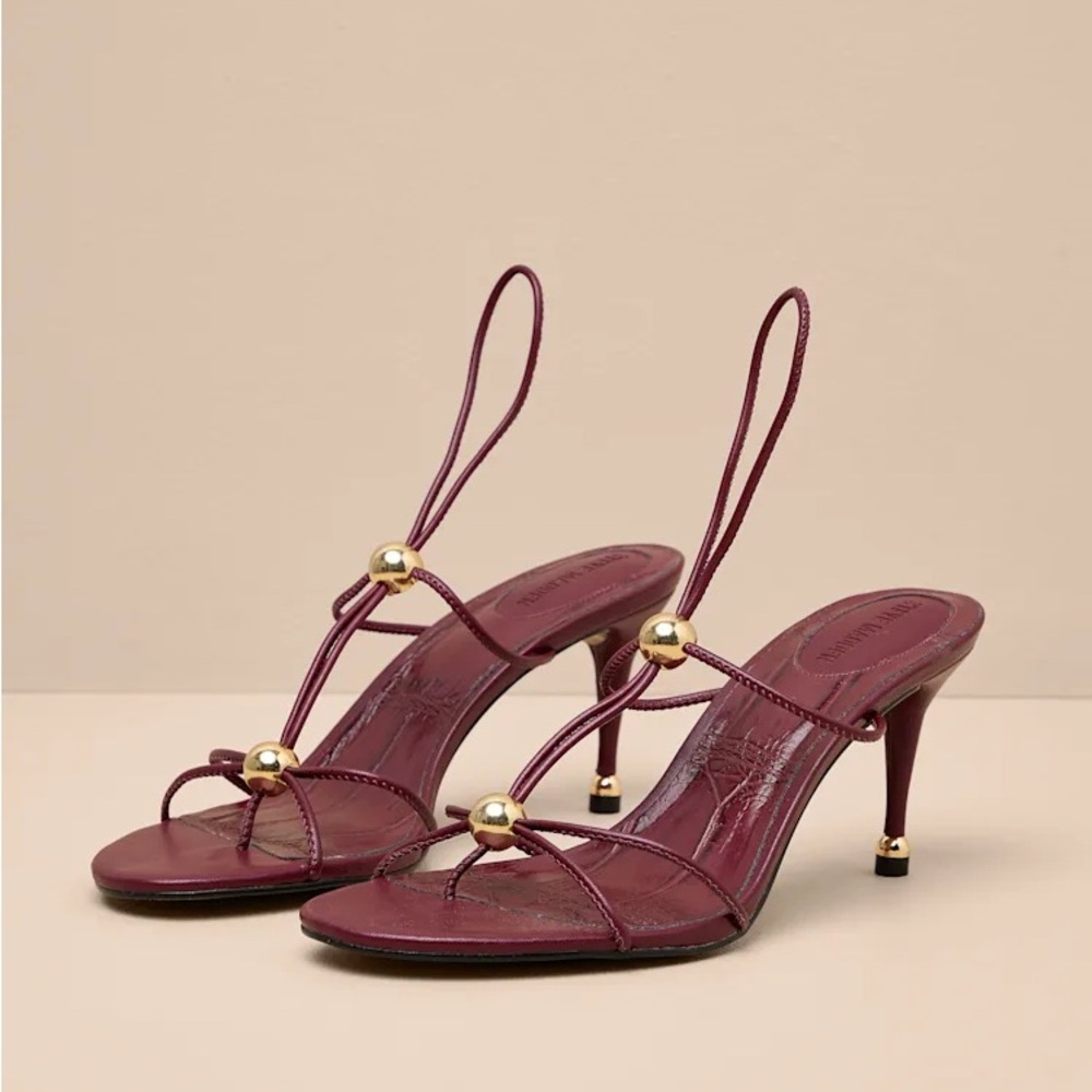 NWT Sz 7 Steve Madden Ramos Wine Strappy Heeled Sandals with Gold Accents